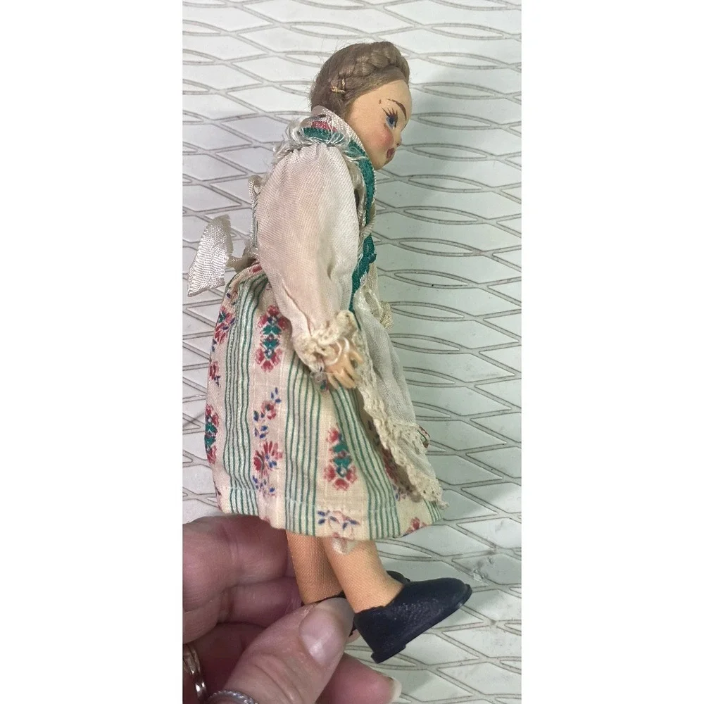 Vintage 2-German Stuffed Collector Bisque Dolls In Italian Folk Costume –6